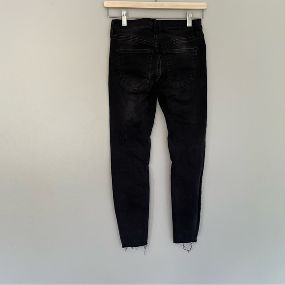 Free People Black High Waisted Button Fly Raw Hem Jeans SIZE 25 - Picture 3 of 8